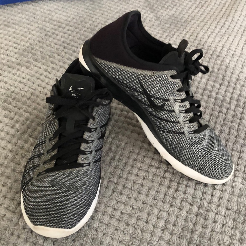 Nike TR 6 training shoe 🖤🤍
